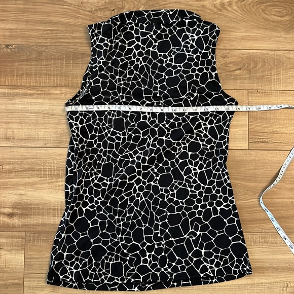 Worthington Stretch Black and White Sleeveless Shirt with Cowl Neck, Size Small - Picture 4 of 6